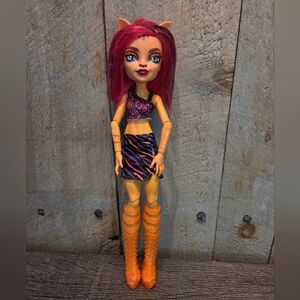 Monster High G3 Toralei Stripe Skulltimate Secrets Neon Frights Doll *No Tail